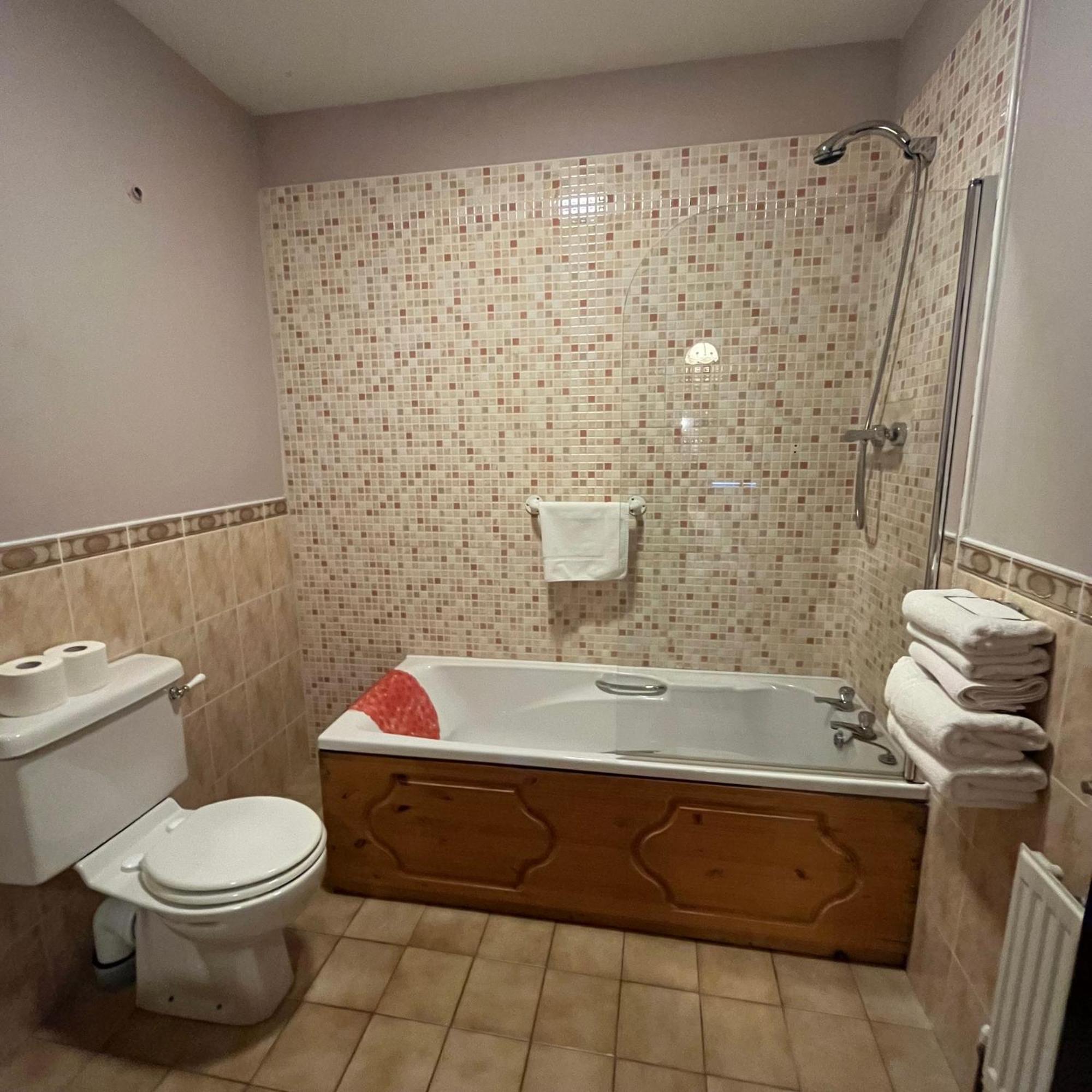 The Yeats County Inn Hotel Tubbercurry Esterno foto